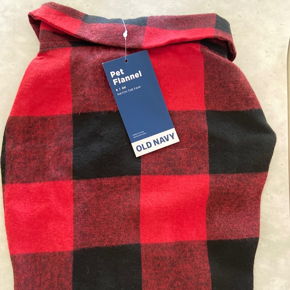 Old Navy: Pet Flannel Shirt NWT